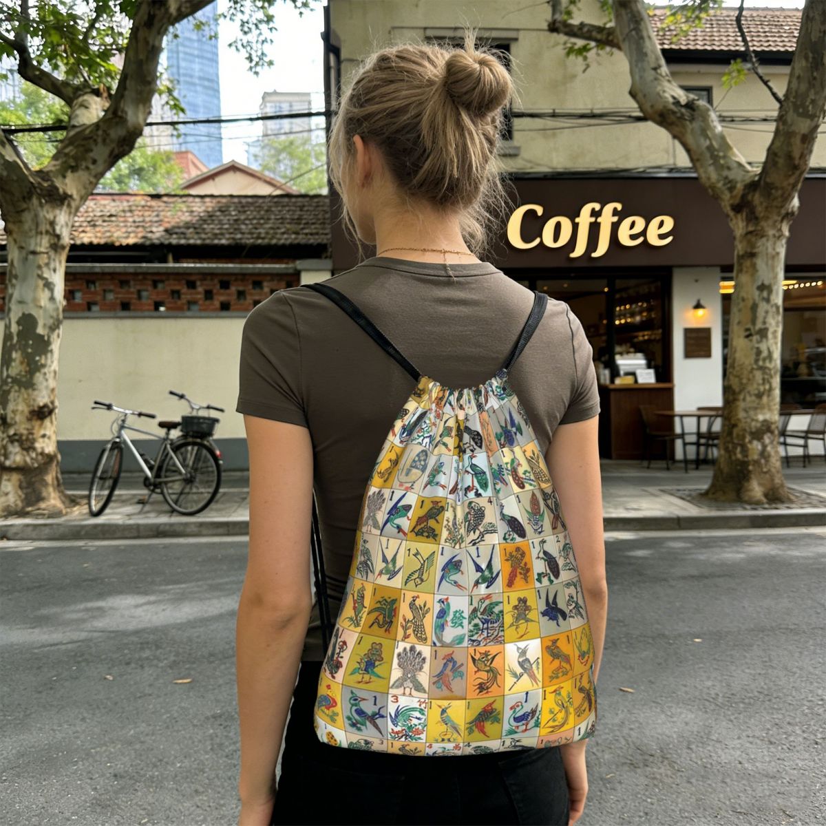 กระเป๋าเป้สะพายหลังลายไพ่นกกระ - Tile Bag Drawstring บทวิจารณ์และราคา