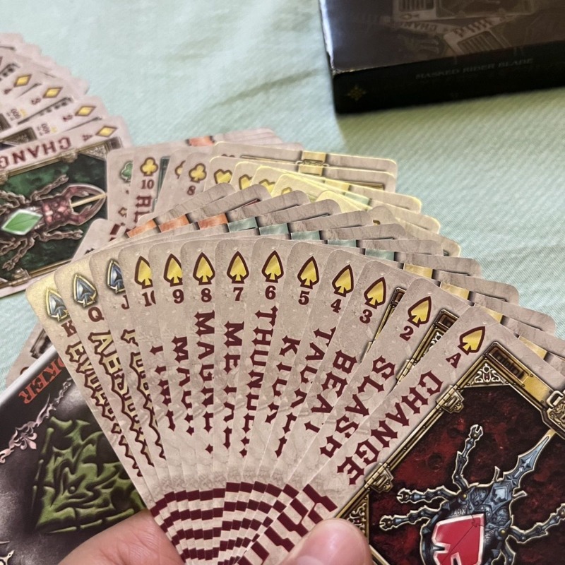 Bandai Kamen Rider อะนิเมะบุคล - Card Game Deck บทวิจารณ์และราคา